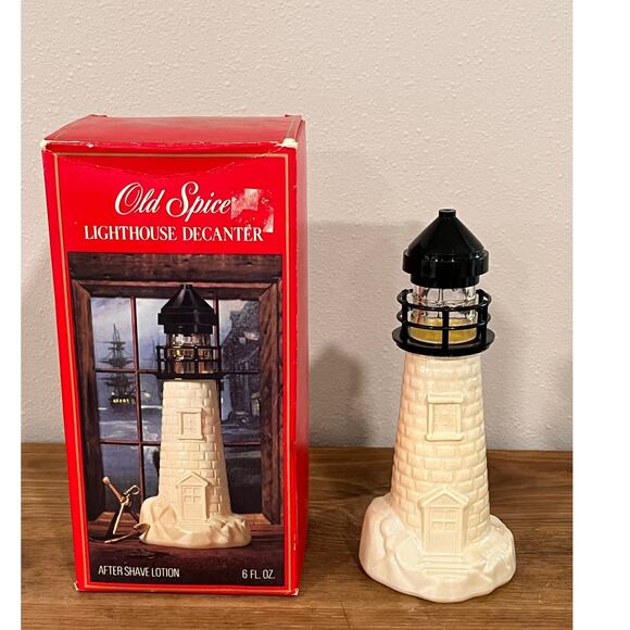 Vintage Old Spice Lighthouse Decanter After Shave 6 fl oz with Box Collectible - Picture 1 of 8
